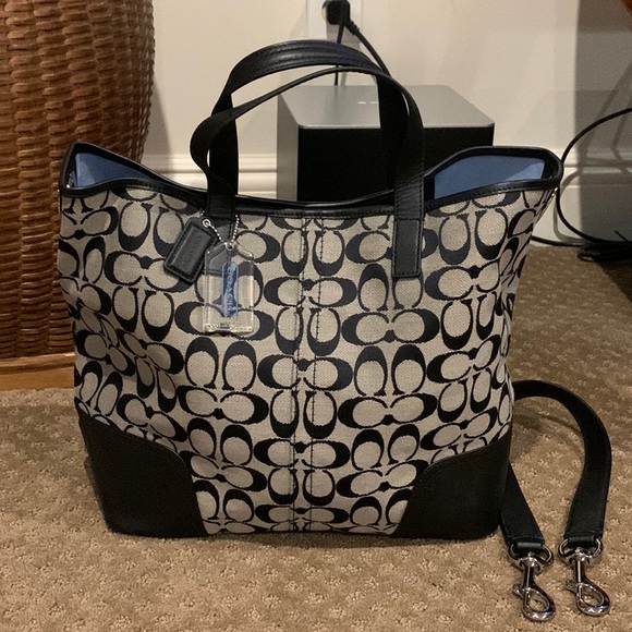 Coach Handbags - NWOT Vintage Coach “C” Tote/Handbag 11 x 16 Inches In Black